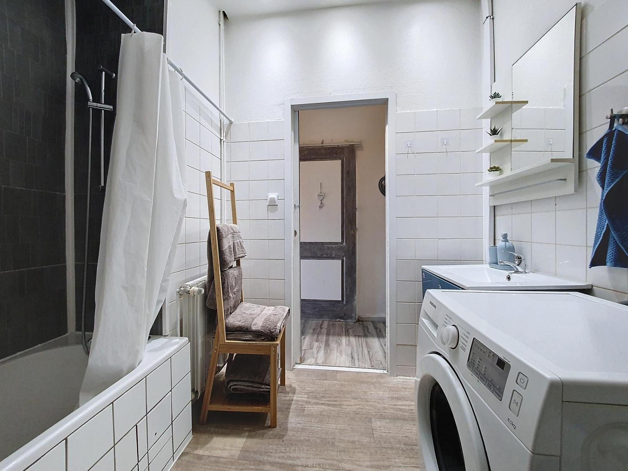 Schilik'chic - Confort - Proche Centre-ville Et Institutions Europeennes - Stationnement Facile Apartment